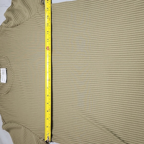 Eric Ryan Sport Shirt - Picture 8 of 11